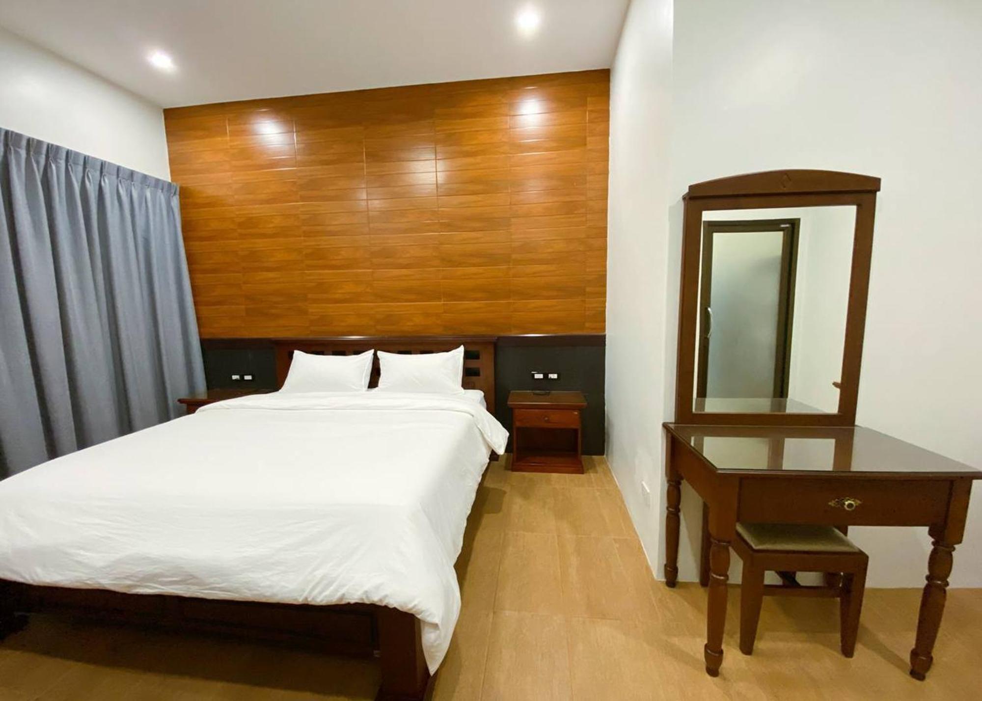 Sanaepatan Home Resort - เสน่ห์ป่าตาล โฮม รีสอร์ต Ban Buak Khang Luaran gambar