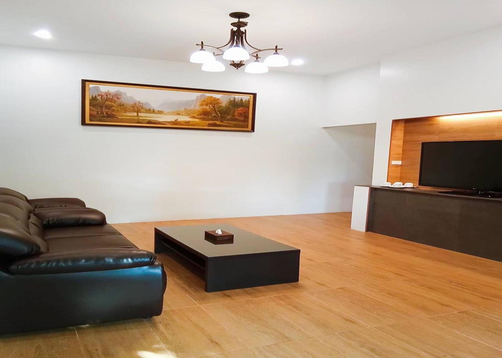 Sanaepatan Home Resort - เสน่ห์ป่าตาล โฮม รีสอร์ต Ban Buak Khang Luaran gambar