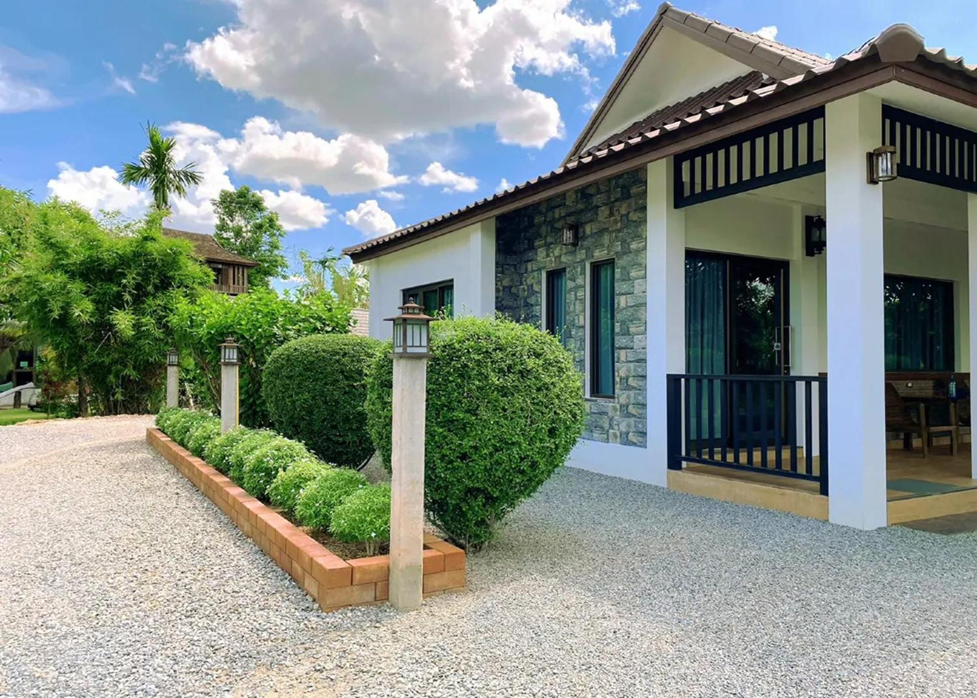 Sanaepatan Home Resort - เสน่ห์ป่าตาล โฮม รีสอร์ต Ban Buak Khang Luaran gambar